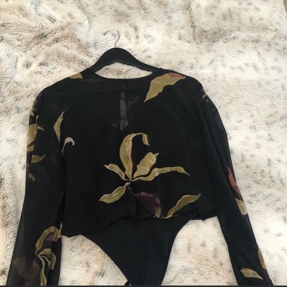 Wilfred Bodysuit (black floral) - Picture 2 of 5